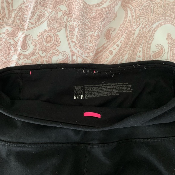🔥SALE🔥3/4 Victoria’s Secret Athletic Leggings - Picture 2 of 6